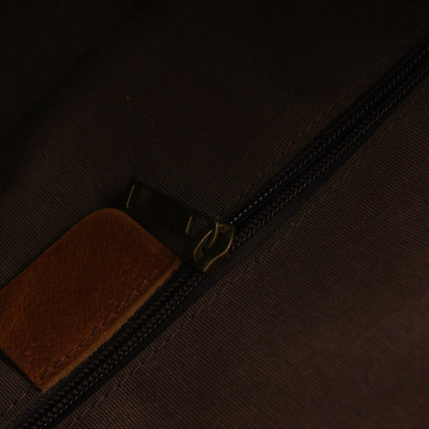 Lavie Moda | Montague Leather Duffle – Artisanat Héritage, Voyage Raffiné
